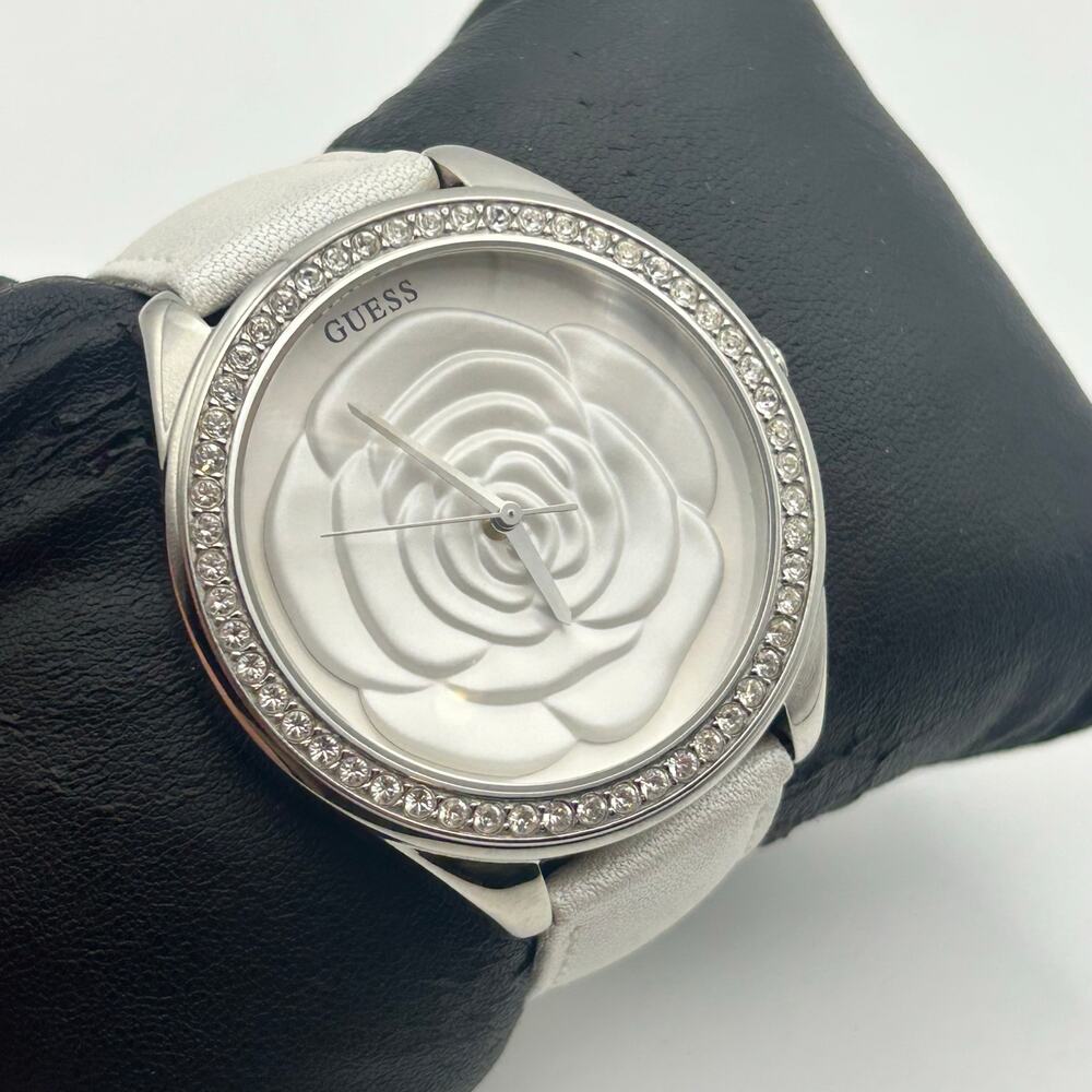 Guess Rosette Silver Crystals White Leather Women’s Watch Working New Battery - Picture 8 of 8